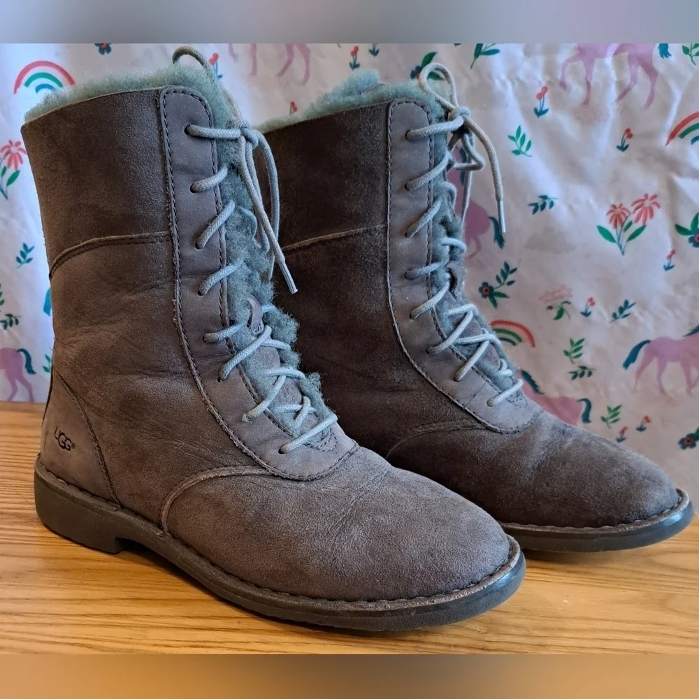 EUC UGG Daney Grey Suede & Shearling Casual Outdoor Winter Boot Shoe SZ 6